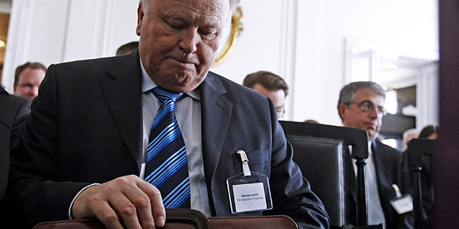 Zagreb, 210312.Visoka 8.Palaca Gvozdanovic.Agencija za ulaganja i investicije Vlade Velike britanije i britansko veleposlanstvo u Zagrebu u suradnji s hrvatskom vladom organizirali su drugi Britansko Hrvatski forum na kojem su se obratili ministri  Slavko Linic i Ivan Vrdoljak.Na slici: Slavko Linic.Foto: Goran Mehkek / CROPIX