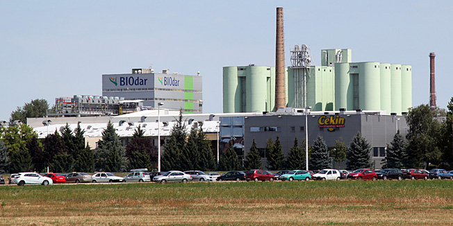 Varazdin, 080812.U varazdinskoj Koki doslo je do curenja amonijaka u pogonu, prilikom cega je 9 djelatnika zatrazilo lijecnicku pomoc.Koka je najveci hrvatski proizvodjac pileceg mesa te jedan od vecih izvoznika u prehrambenoj industriji.Na slici Koka Varazdin.Foto: Andrej Svoger / Cropix