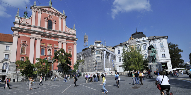 Ljubljana, Slovenija, 210909.Presernov trg.Foto: Boris Kovacev / CROPIX