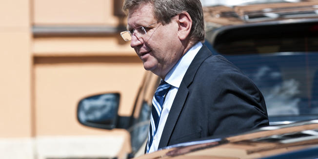 Zagreb, 270812.Banski dvori, nastavak mirenja izmedju sindikata i Vlade RH.Na fotografiji: Ministar Mirando Mrsic.Foto: Admir Buljubasic / CROPIX