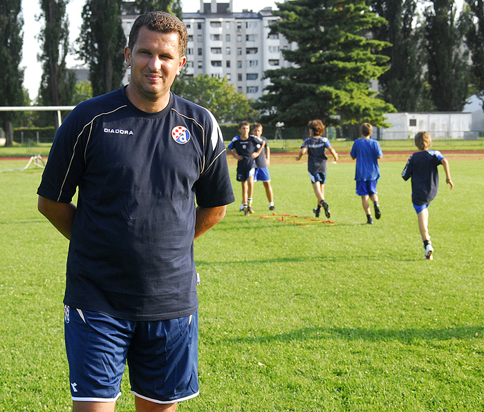 Zagreb, 110809.Igor Cvitanovic, najbolji strijelac Dinama u povijesti kluba, nakon spora s klubom postao je trener pionira. Ovo je njegovo prvo pojavljivanje s klincima.Foto: Milivoj Keber / CROPIX