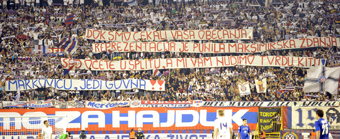 Split, 110910. Stadion, Poljud.Nogometna utakmica, 7. kolo prve HNL, Hajduk - Dinamo.Na slici: Torcidina poruka HNS-u.Foto: Josko Ponos/ CROPIX