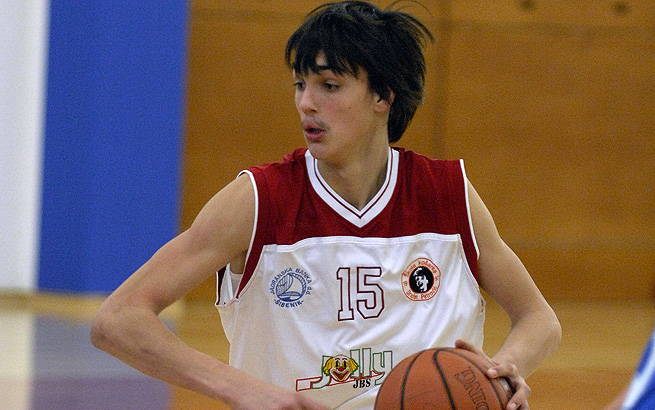 Sibenik, 260209.Dvorana Jolly na Razinama.Junior skole kosarke Drazen Petrovic Dario Saric (15).Foto: Niksa Stipanicev / CROPIX