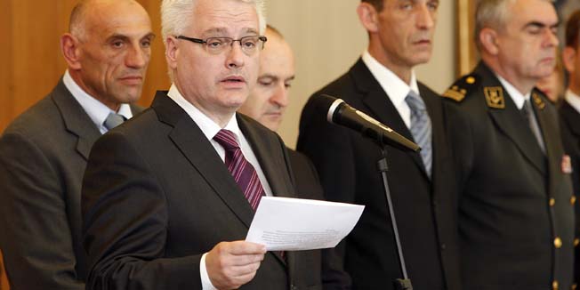 Zagreb, 210411.Ured Predsjednika.Predsjednik Republike Ivo Josipovic primio je, u prigodi proslave 20. godisnjice osnivanja, veterane 4. gardijske brigade 