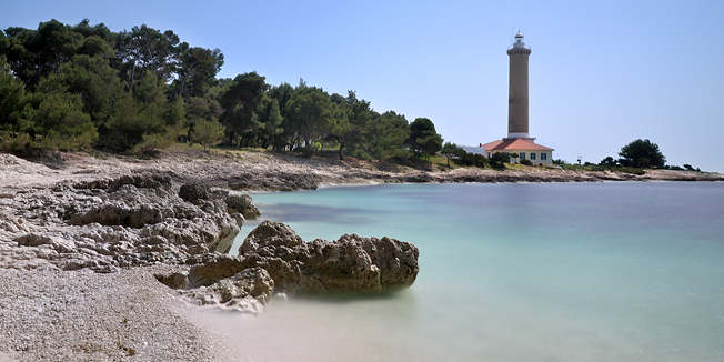 Veli rat,  180509. Svjetionik Veli rat na sjeverozapadnom rtu dugog otoka, sa visinom od 42 metra najvisi je svjetionik na Jadranu.Foto: Marko Miscevic / CROPIX