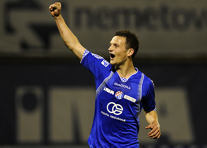 Zagreb, 130509.Stadion u Maksimiru.Finale Kupa Hrvatske prva utakmica Dinamo protiv Hajduka.Na slici: Ivan Tomacek slavi nakon gola Sammira iz jedanesterca.Foto: Drago Sopta / CROPIX