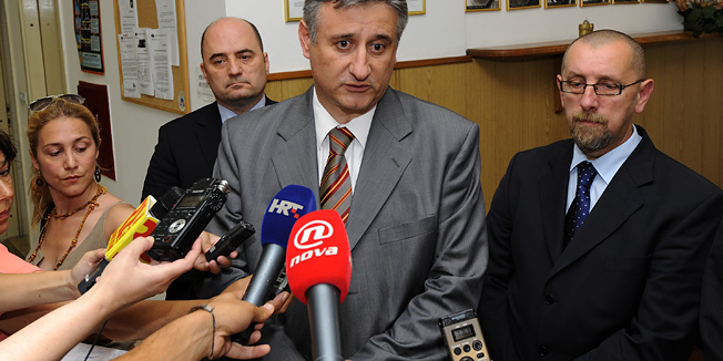 Sibenik, 210611.Izjava za medije ministra MUP-a Tomislava Karamarka u slucaju nestale Antonije Bilic.Foto: Niksa Stipanicev / CROPIX