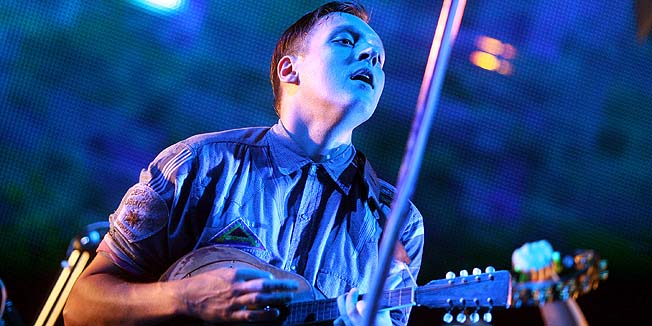 Zagreb, 210611.RSC Jarun.Otok hrvatske mladezi.T-mobile INmusic festival.Prvi dan tradicionalno najveceg glazbenog spektakla u Hrvatskoj koji se odrzava 21. i 22.06. Na slici: Arcade Fire, nastup.Foto: Neja Markicevic / CROPIX