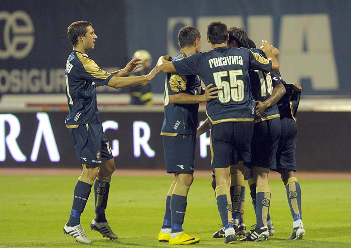 Zagreb, 040810.Stadion Maksimir.Liga Prvaka, 3. pretkolo, uzvratna utakmica.Susret NK Dinamo - Sheriff (Moldavija).Na slici: slavlje Dinama.Foto: Damir Krajac / CROPIX