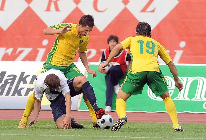 Zagreb, 070810.Stadion Maksimir. 1. HNL, 3. kolo, seniori, susret ekipa NK Lokomotiva i NK Istra 1961.Na slici: Amed Alimi, Domagoj Antolic, Hrvoje Kovacevic.Foto: Damir Krajac / CROPIX