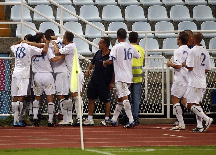 Rijeka, 070810.Stadion Kantrida, Prva HNL, 3. kolo seniori, nogometna utakmica Rijeka - Hrvatski Dragovoljac.Na slici: slavlje Rijecana nakon pogotka Stroka.Foto: Tea Cimas / Cropix