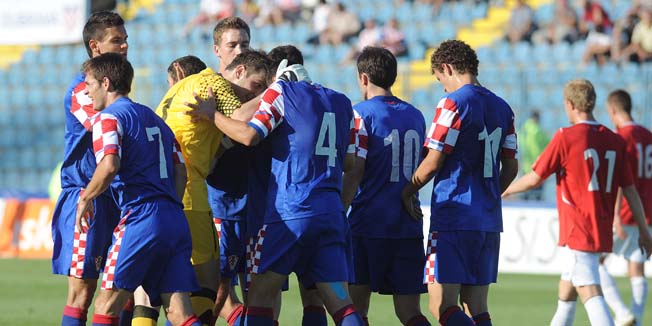 Ludbreg, 110810.Stadion Varazdin, kvalifikacijska utakmica U-21 reprezentacija Hrvatske i Norveske.Na slici: Mato Jajalo gol slavlje igraca.Foto: Damir Krajac / CROPIX