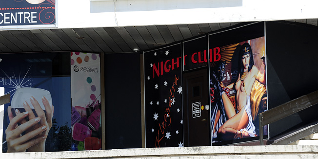 Split, 200810.Nocni klub Kleopatra u Koteksovom kompleksu na Gripama ciji su djelatnici iznudjivali novac od dvojice Nijemaca.Foto: Nikola Vilic / CROPIX