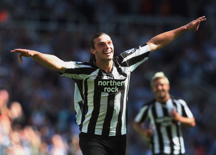Newcastle United's Andy Carroll, celebrates his goal against Aston Villa during their English Premier League soccer match at St James' Park, Newcastle, England, Sunday, Aug. 22, 2010. (AP Photo/Scott Heppell) ** NO INTERNET/MOBILE USAGE WITHOUT FOOTBALL ASSOCIATION PREMIER LEAGUE(FAPL)LICENCE. CALL +44 (0) 20 7864 9121 or EMAIL info@football-dataco.com FOR DETAILS **