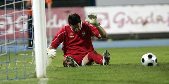 Osijek, 010810Stadion Gradski vrt.1. HNL NK Osijek - NK Hajduk.Na fotografiji: Golman Hajduka Danijel Subasic.Foto: Vlado Kos / Cropix