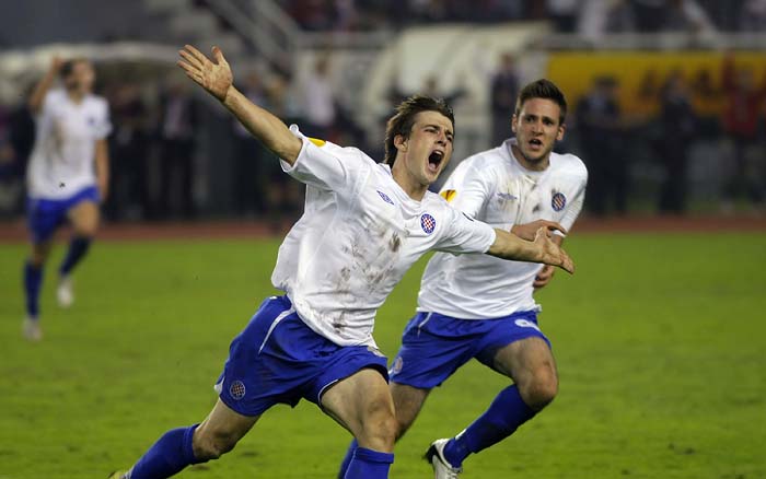 Split, 300910.Stadion Poljud.Nogometna utakmica drugog kola Europske lige, Hajduk - Anderlecht. Na slici: slavlje Ante Vukusica nakon postignutog pogotka.Foto: Duje Klaric / CROPIX 