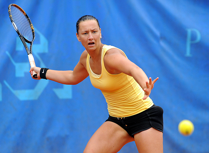 Zagreb, 080709.TC Maksimir na Ravnicama, Zagreb Ladies Open, mec izmedju: Ivana Lisjak (HR) - Corinna Dentoni (ITA).Na slici: Ivana Lisjak.Foto: Damir Krajac / CROPIX