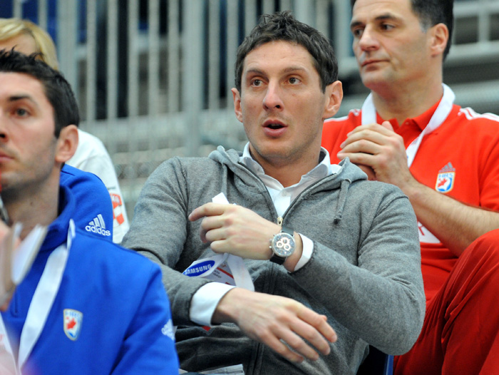 Graz, 190110.Europsko prvenstvo u rukometu, EURO 2010 Austrija, 1. kolo, grupa A, susret ekipa Hrvatske i Norveske.Na slici: Mirza Dzomba na tribini.Foto: Damir Krajac / Cropix