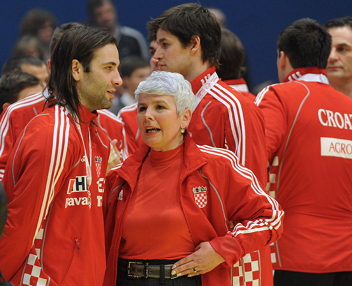 Bec, 310110.Austrija, Bec, Europsko prvenstvo u rukometu,  finale, susret ekipa Hrvatske i Francuske.Na slici: Ivano Balic, Jadranka Kosor.Foto: Damir Krajac / CROPIX