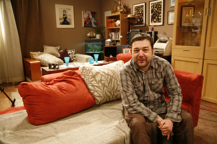 Zagreb,030210.Htv snima novu sezonu serije Stipe u gostima u bivsoj tvornici Katran na Radnickoj cesti ciji scenarij potpisuje Ognjen Svilicic. Glumac Hrvoje Keckes.Foto: Ranko Suvar / CROPIX -JL-