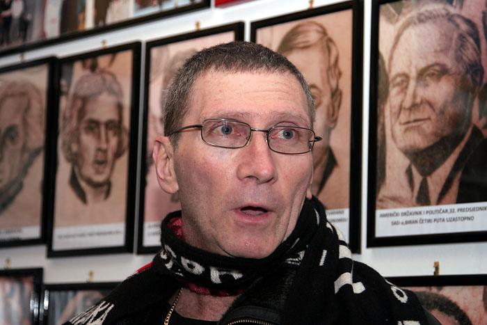 Karlovac, 080210.Karlovacki zastitar i glumac naturscik Ljubomir Jurkovic-Deda ima vlastiti muzej u kojem je izlozio fotografije 110 tetovaza s vlastitog tijela, redom portreta poznatih i povijesnih osoba iz zemlje i svijeta.Foto: Mario Pusic / Cropix