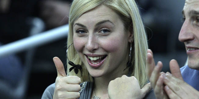 Zagreb, 130210.Dvorana Arena Zagreb.Rukometna utakmica Lige prvaka 7. kolo, skupina C, CO Zagreb - KopenhagenNa slici: Belma Hodzic djevojka Mirze Djombe.Foto: Nenad Dugi / Cropix