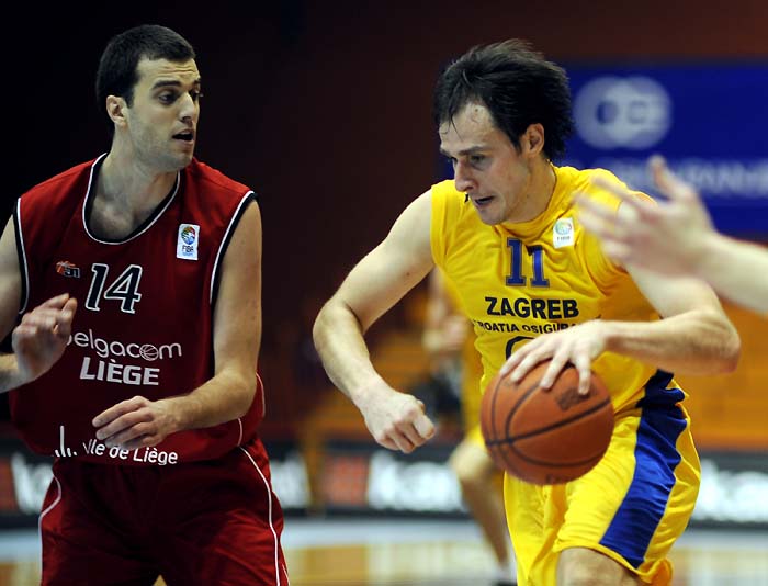 Zagreb, 230210.Dvorana Trnsko.Eurochallenge cup, kosarkaska utakmica izmedju Zagreba i Liegea.Na slici: Andrej Stimac sa loptom.Foto: Drago Sopta / CROPIX