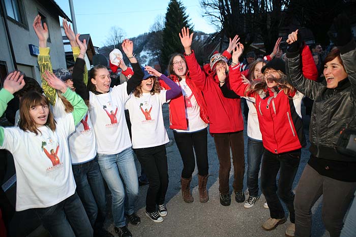 Mrkopalj, 270210.Docek broncanog osvajaca olimpijske medalje u Vancouveru 2010 biantlonca Jakova Faka .Foto: Danijel Soldo / Cropix