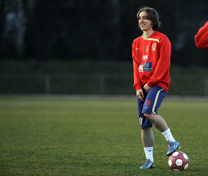 Bruxelles, 010310.Sport tereni Dilbeek.Trening Hrvatske nogometne reprezentacije pred prijateljsku utakmicu sa Belgijom.Na slici: Luka Modric tokom treninga.Foto: Drago Sopta / CROPIX