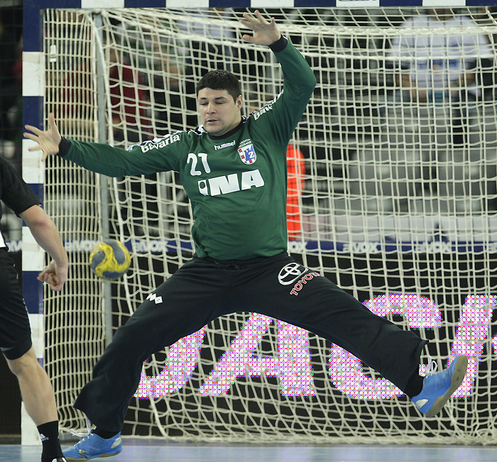 Zagreb. 130210.Dvorana Arena Zagreb.                                                                                   Rukometna utakmica Lige prvaka 7.kolo, skupina C, CO Zagreb - FCK KopenhagenNa slici: Golman Zagreba Ivan Pesic.                           Foto: Nenad Dugi / Cropix 