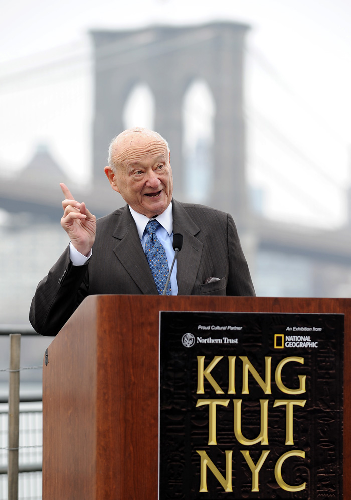 Former New York City mayor Ed Koch speaks near the Brooklyn Bridge (rear) March 23, 2010 in New York, in advance of the National Geographic exhibition Tutankhamun and the Golden Age of the Pharaohs at Discovery Times Square Exposition begining April 23. Koch was in office during the last New York Tutankhamun exhibition in 1979.  AFP PHOTO/Stan Honda