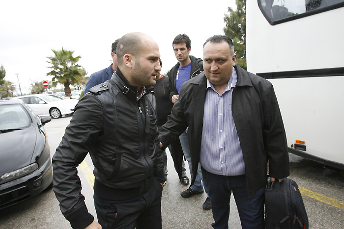 Split, 120410.Aerodrom Split.Delegacija  NK Barcelone u posjeti je NK Hajduku u vezi dogovora za utakmicu povodom 100 godina NK HajdukaNa fotografiji: Pere Guardiola, Ivo Livaja ( clan NO NK Hajduka).Foto: Vladimir Dugandzic / CROPIX      