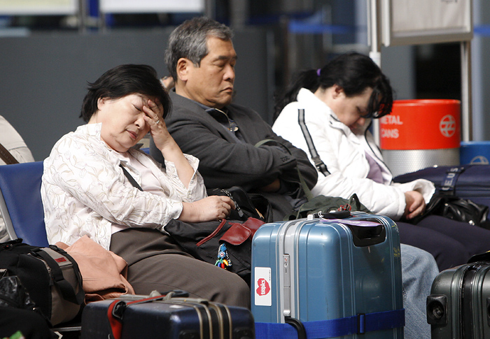 Zagreb, 160410.Zagrebacka zracna luka Pleso.Zbog erupcije vulkana na Islandu zracni promet u Europi je smanjen.U Zagrebackoj zracnoj luci jutros je otkazano desetak letova prema sjeveru Europe a priblizno isti broj letova je otkazan u dolasku.Foto: Ronald Gorsic / CROPIX