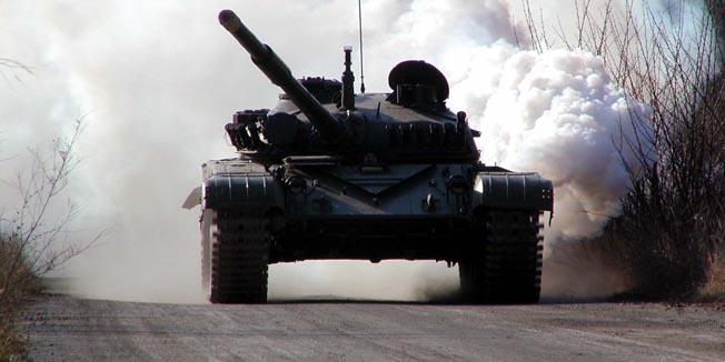Slavonski Brod091202tenk M-84 A4 napoligonu koji ce zajedno s jos dva tenka do kraja godine biri isporuceni MORH-ufoto: Zeljko Muzevic-pok-