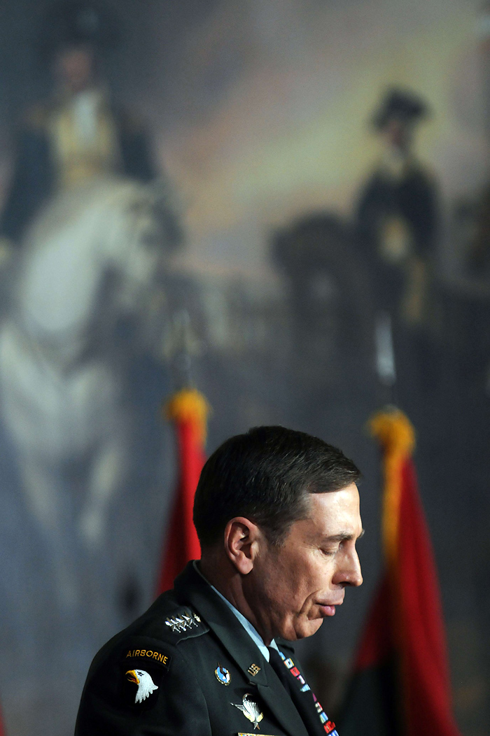 WASHINGTON - APRIL 15: Gen. David Petraeus, commander of U.S. Central Command, leads the Holocaust Day of Remembrance Ceremony inside the Rotunda of the U.S. Capitol on April 15, 2010, in Washington, DC. The event was held by the U.S. Congress and the U.S. Holocaust Memorial Museum.   Astrid Riecken/Getty Images/AFP== FOR NEWSPAPERS, INTERNET, TELCOS & TELEVISION USE ONLY ==
