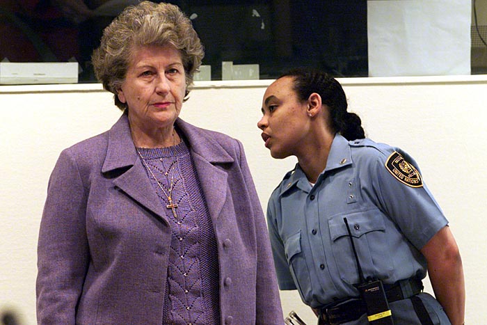 (FILES) A picture taken on January 11, 2000 shows former Bosnian Serb president Biljana Plavsic (L) during her initial appearance at the war crimes tribunal for the former Yugoslavia in The Hague.  Former Bosnian Serb president Biljana Plavsic is to be freed from prison in Sweden next week following a decision by the UN war crimes court to grant her early release, the Swedish justice ministry said on October 22, 2009. AFP PHOTO FILES