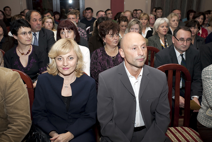 Sisak, 251009.Izborna skupstina gradske organizacije HSS-a Sisak u nedjelju, 25. listopada, odrzana u Hotelu I.Na fotografiji Marijana Petir i Dinko Pintaric na izbornoj skupstini HSS-a.Foto: Miroslav Kis / CROPIX