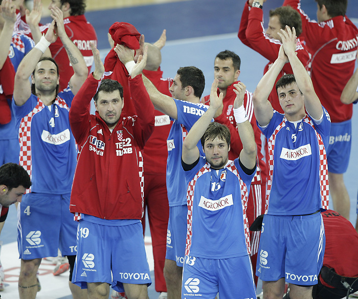 Zagreb, 300109.Sportska dvorana Arena Zagreb.Svjetsko prvenstvo u rukometu Croatia 2009. Polufinalna utakmica Hrvatska - Poljska 29 : 23Na slici: Ivano Balic, Pero Metlicic, Blazenko Lackovic, Zlatko Horvat, Domagoj Duvnjak.Foto: Nenad Dugi / CROPIX