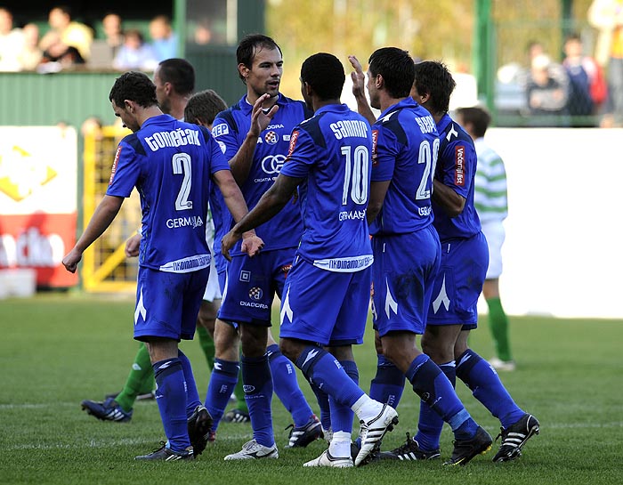 Jastrebarsko, 281009.Stadion Mladina.Hrvatski nogometni kup izmedju Vinogradara i Dinama.Foto: Drago Sopta  / CROPIX