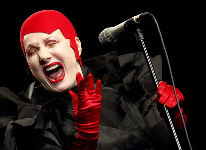 Beograd, 281009.  Jedna od najoriginalnijih hrvatskih pjevacica Josipa Lisac odrzala je koncert u beogradskom centru Sava.Na slici: Josipa Lisac.Foto: Marko Djokovic / PRESS / CROPIX