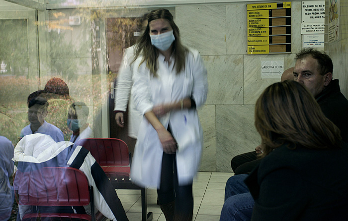 Zagreb, 091109.Klinika za infektivne bolesti dr. Fran Mihaljevic. Tijekom dana sve vise gradjana stizalo je na zarazni odjel sa simptomima slicnim svinjskoj gripi.Foto: Igpr Sambolec / CROPIX