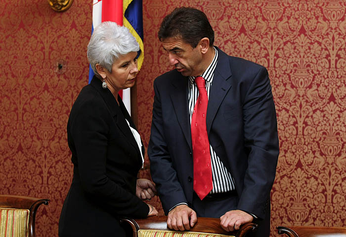 Zagreb, 161008.Redovita sjednica Vlade.Potpredsjednica Vlade Jadranka Kosor i Darko Milinovic.Foto: Goran Mehkek / Cropix
