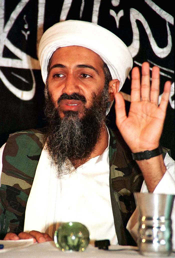 Al Qaeda leader Osama bin Laden addresses a news conference in Afghanistan in this May 26, 1998 file photo. Bin Laden urged European nations in an new audio tape aired on September 25, 2009 to withdraw their troops from Afghanistan. REUTERS/Stringer (AFGHANISTAN HEADSHOT IMAGES OF THE DAY)