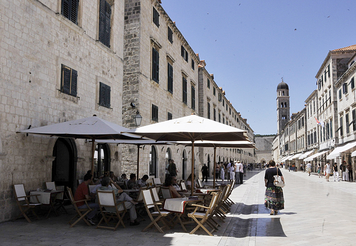 Dubrovnik, 080609.Danas je ponovo otvoren caffe bar 