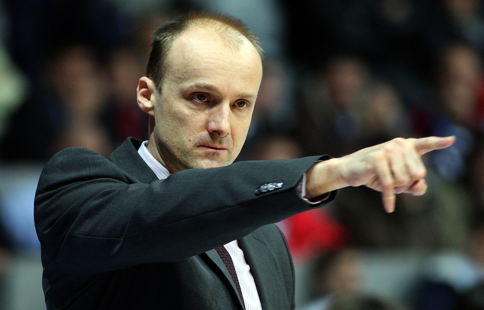 Zadar, 131208.Dvorana Kresimira Cosica.Kosarkaska utakmica 12 kola NLB lige  izmedju Zadra i Olimpije iz Ljubljane.Trener Olimpije Jure Zdovc.Foto: Vladimir Ivanov / CROPIX