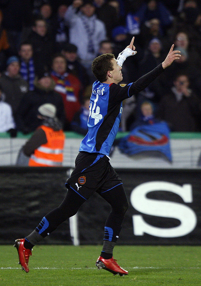 Club Bruges' Ivan Perisic celebrates after scoring against Toulouse in their Europa League soccer match at Jan Breydel stadium in Bruges December 16, 2009.  REUTERS/Thierry Roge   (BELGIUM - Tags: SPORT SOCCER)