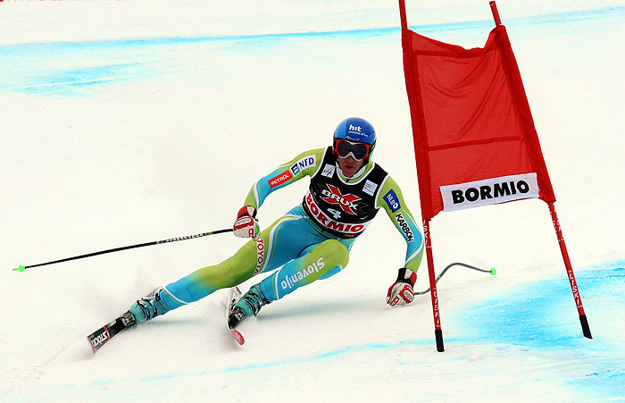 Slovenia's Andrej Jerman performs during the second training session of Bormio Men's World Cup Downhill on December 28, 2009. Jerman clocked the best time ahead of Austria's Mario Seheiber and Swiss Didier Cushe.   AFP PHOTO / DIMITAR DILKOFF