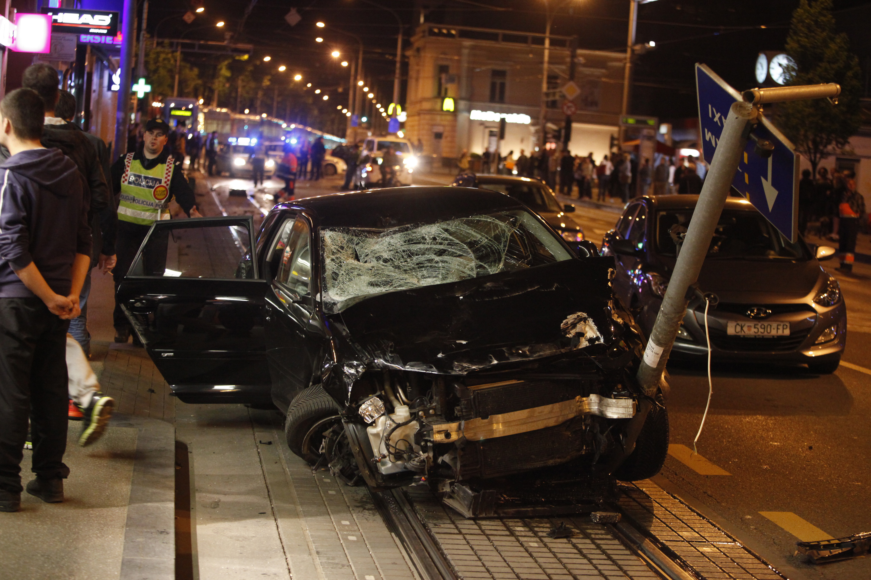 nesreca_kvatric10-110416