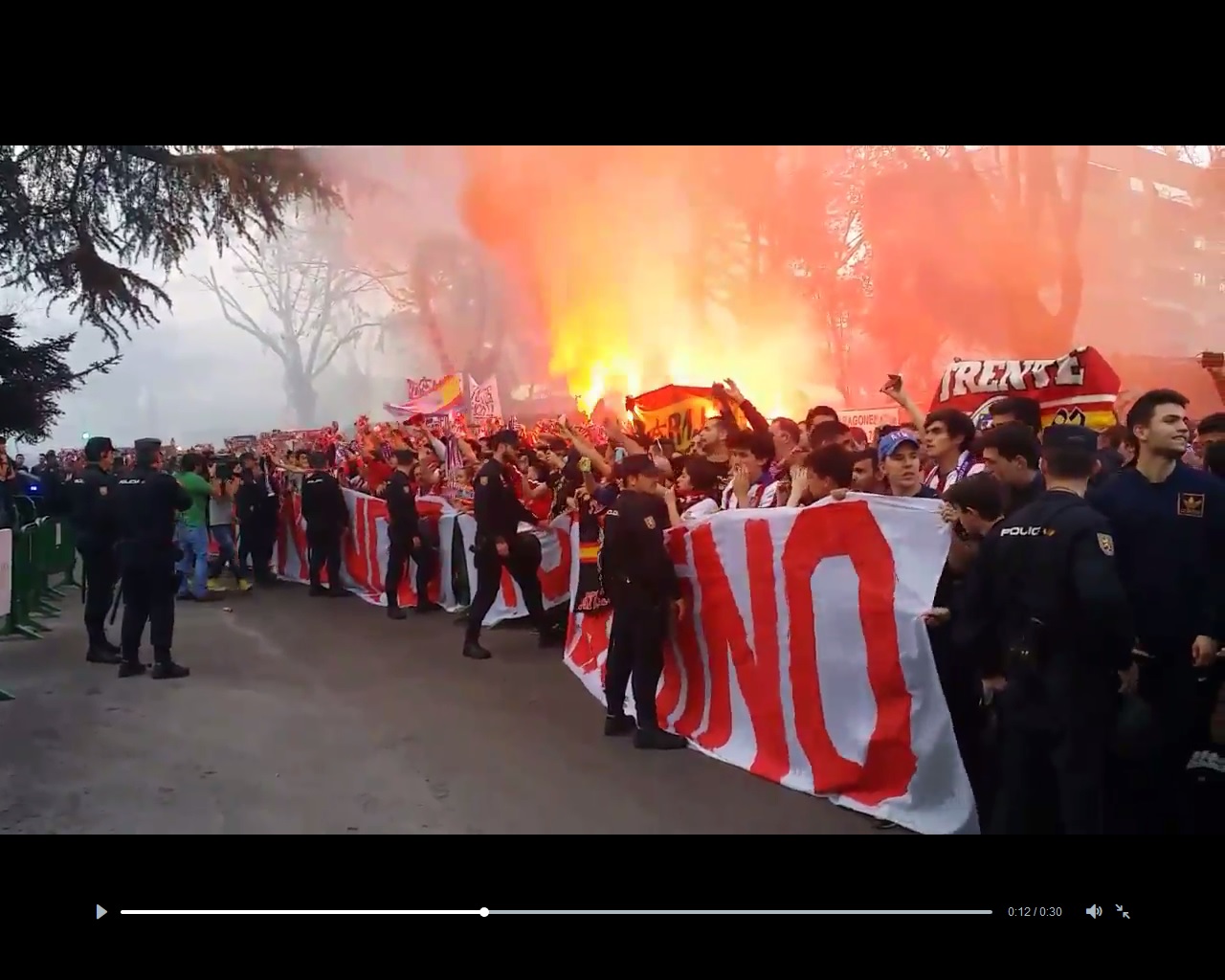 Bakljada navijača Atletico Madrida