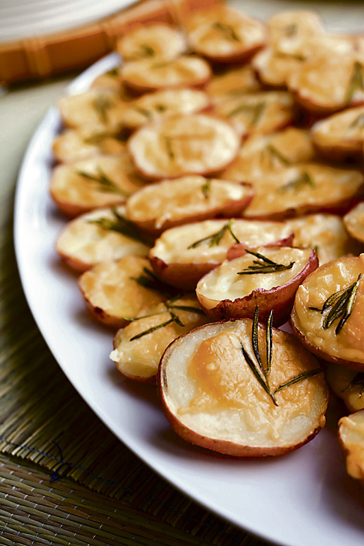 mladi-krumpiri-s-ruzmarinom-2.bin